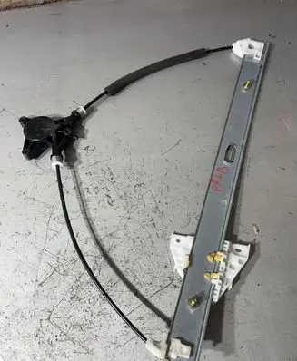 Mazda 5 Front window lifting mechanism without motor