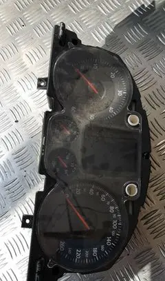 Volkswagen PASSAT B6 Speedometer (instrument cluster) 3c0920780a