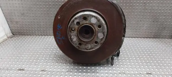 Front wheel hub
