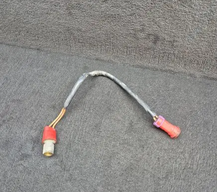 Audi A6 S6 C4 4A Air conditioning (A/C) pressure sensor 8A0959482AA