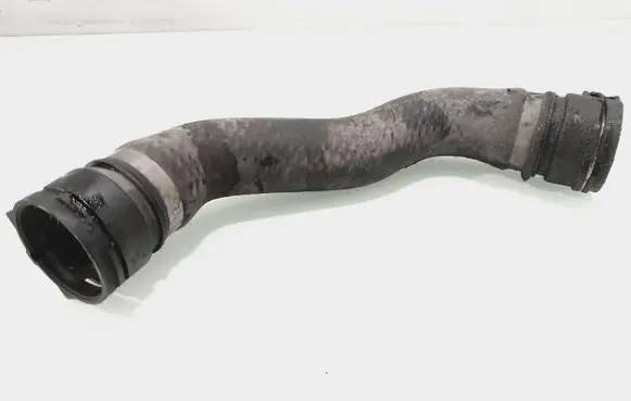 BMW 5 E39 Engine coolant pipe/hose