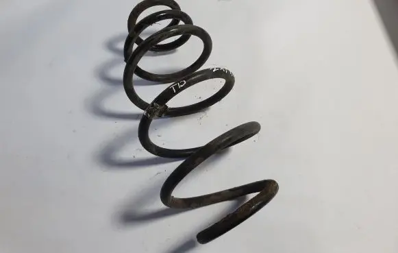Opel Zafira C Rear coil spring