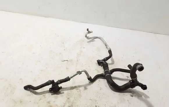 Porsche Panamera (971) Engine coolant pipe/hose 971122051P