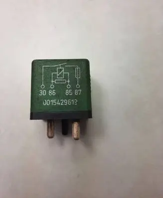 Mercedes-Benz E W210 Other relay 0015429619