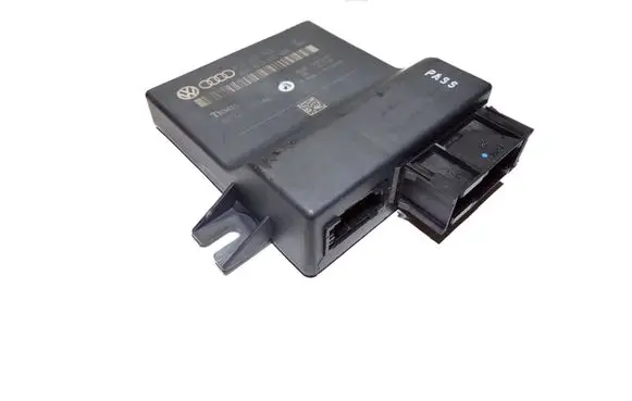 Audi Q7 4L Gateway control module 4L0907468 4L0910468