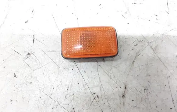 Nissan X-Trail T30 Front fender indicator light