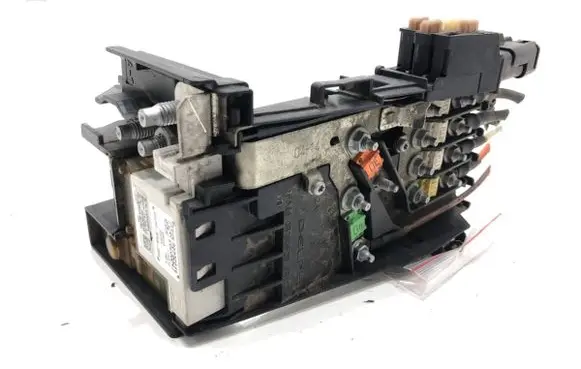 Peugeot 3008 I Other control units/modules 28236841