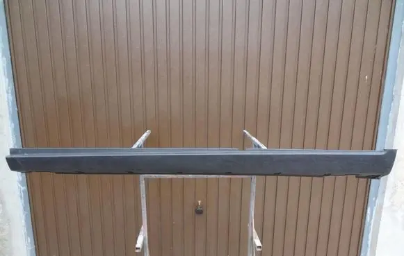 KIA Sorento Front sill (body part) 