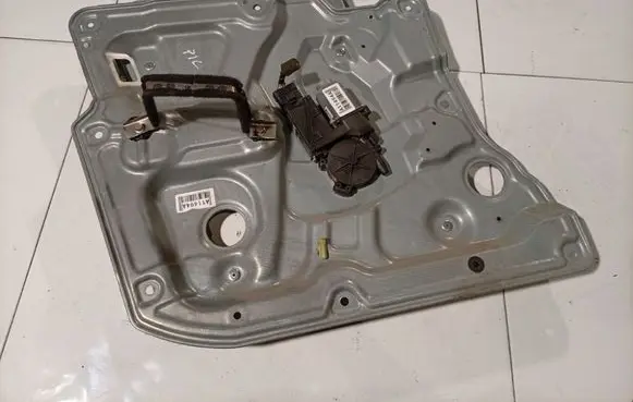 Nissan Primera Sliding door window regulator with motor