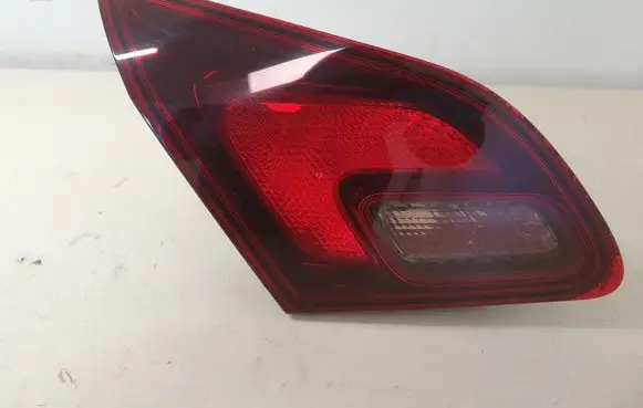 Opel Astra J Tailgate rear/tail lights