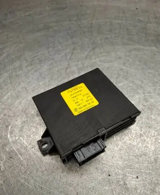Mercedes-Benz S W220 Light module LCM 2208203026