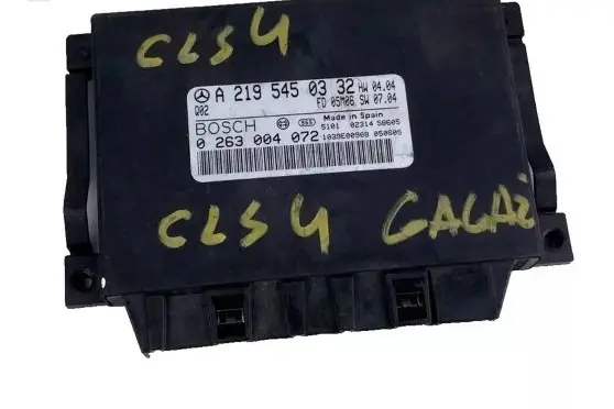 Mercedes-Benz CLS C219 Coolant fan relay A2195450332 0263004072