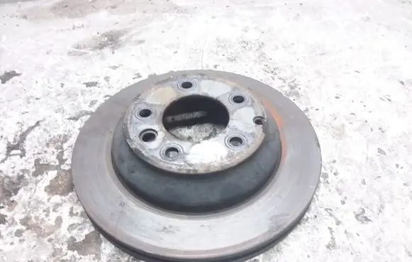 Volkswagen Touareg I Rear brake disc