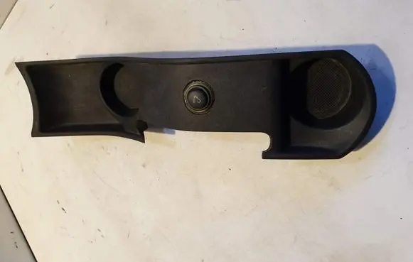 Cup holder front