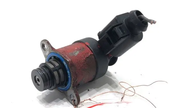 Audi A4 S4 B8 8K Fuel pressure sensor 0928400706