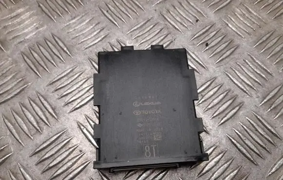 Lexus LBX Gateway control module 8911152060
