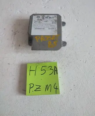 Volkswagen PASSAT B5 Airbag control unit/module 1C0909605B