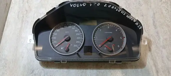 Volvo V50 Speedometer (instrument cluster) 30710071