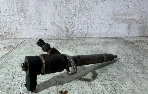 Volvo XC90 Fuel injector 30750283 0445110251