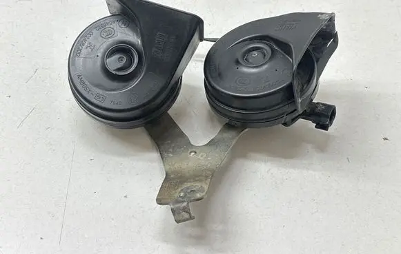 Ford Mondeo MK V Horn signal A046522