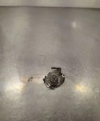 Ford Mondeo MK IV Vacuum pump 9684786780