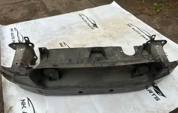 Volvo V50 Front bumper cross member 30655876 BP8BA