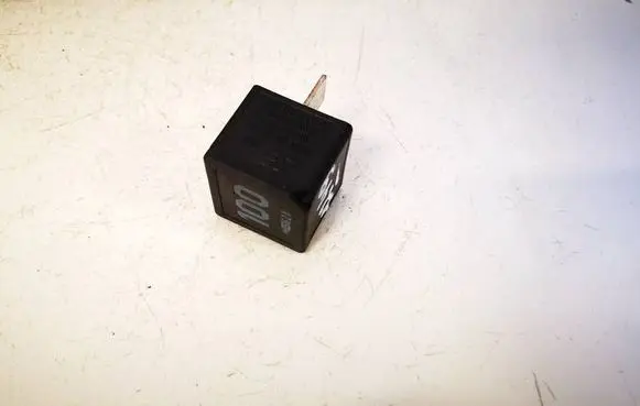 Volkswagen Bora Other relay 7M0951253A