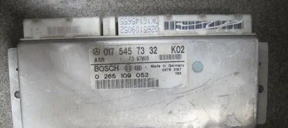 Mercedes-Benz E W210 ESP (stability system) control unit 0175457332 0265109052