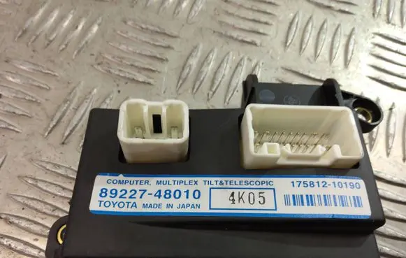 Lexus RX 300 Other control units/modules 89227-48010