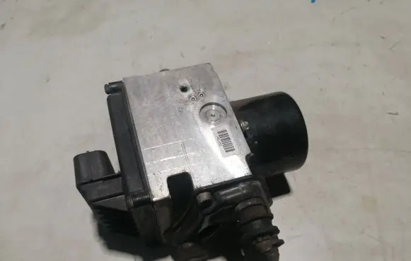Volkswagen PASSAT B6 ABS Pump 3C0614109
