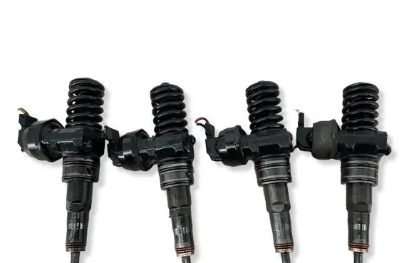 Audi A6 S6 C6 4F Fuel injectors set 0414720215