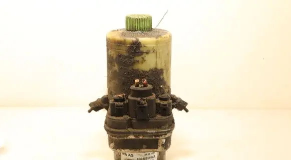 Skoda Fabia Mk2 (5J) Power steering pump 6Q0423156AB