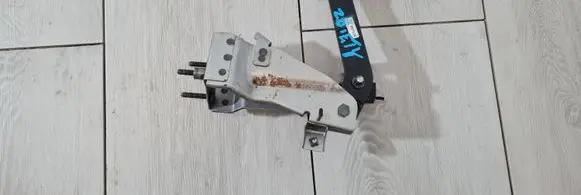 Chevrolet Captiva Clutch pedal 