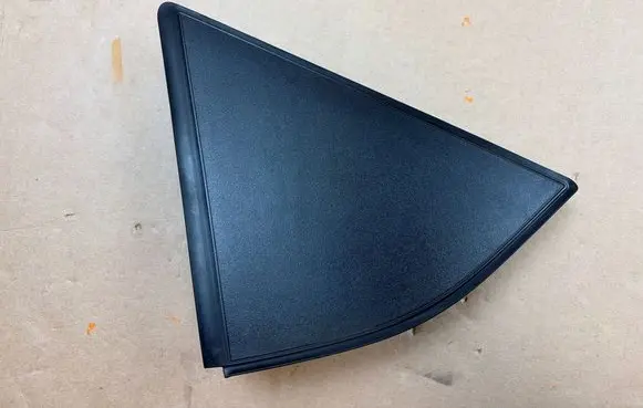 Peugeot Partner III Front door glass trim molding 9825216080