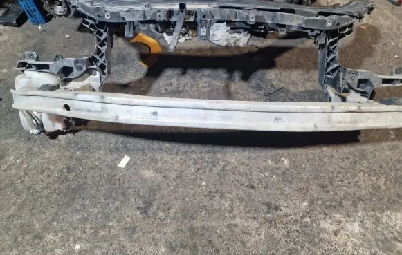 Renault Scenic II - Grand scenic II Radiator support slam panel