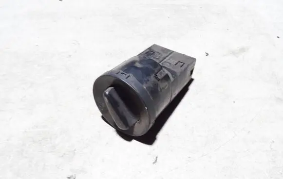 Volkswagen PASSAT B5 Light switch 3B0941531B