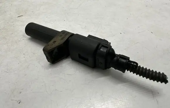 Mercedes-Benz E W211 Crankshaft position sensor A6519050000