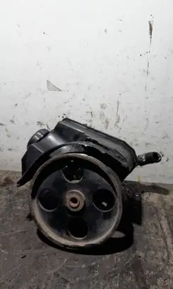 Peugeot 206 Power steering pump