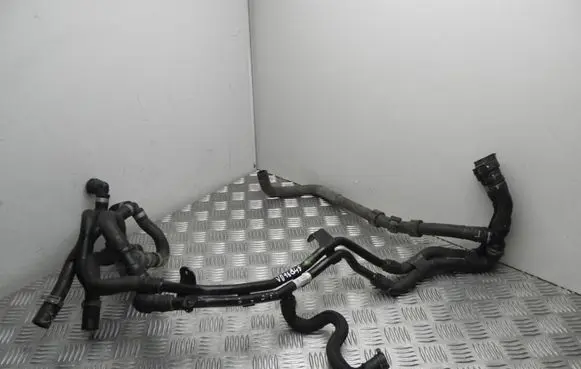 Volkswagen PASSAT B8 Engine coolant pipe/hose 5Q0121065H VD16845