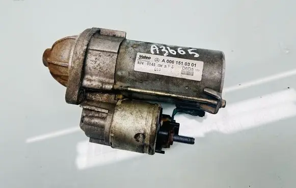 Mercedes-Benz B W245 Starter motor A0061510301 9J40145G