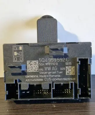 Skoda Octavia Mk3 (5E) Door control unit/module 5Q4959592B 5650000 5Q4959592C