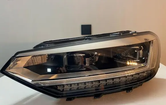 Volkswagen Touran III Headlight/headlamp 5TB941081A