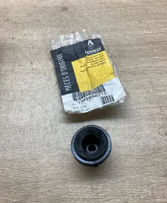 Renault Clio IV Engine cover (trim) 7701056972