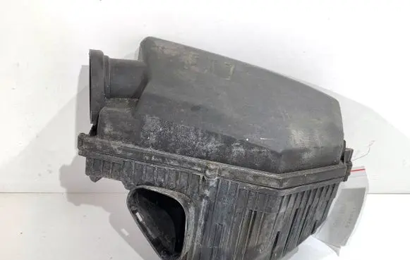 Volvo S80 Air filter box 30792196