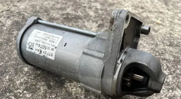Opel Crossland X Starter motor 9830507480