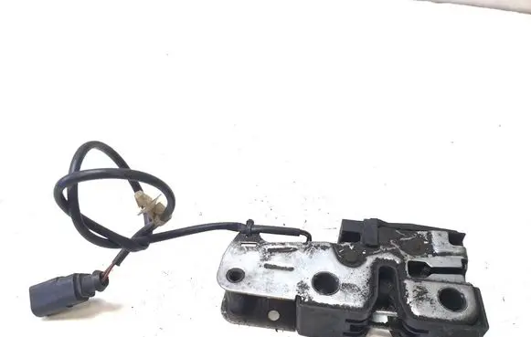 Volkswagen PASSAT B6 Engine bonnet (hood) release handle 3C1823509D