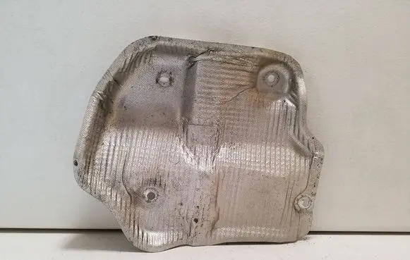 Audi Q7 4M Exhaust heat shield 4M0825725D