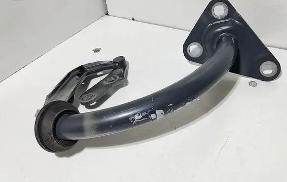 BMW 7 E65 E66 Tailgate/trunk/boot hinge 8240340