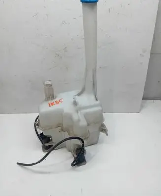 Windshield washer fluid reservoir/tank