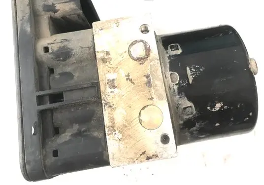 Volkswagen Golf IV ABS Pump 1C0907379L 1J0614117G